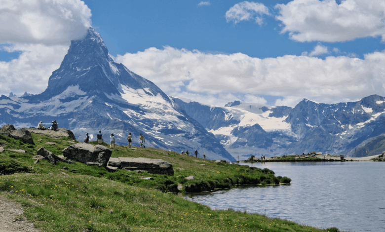 Hiking the Five Lakes Trail in Zermatt for First-Time Trekkers